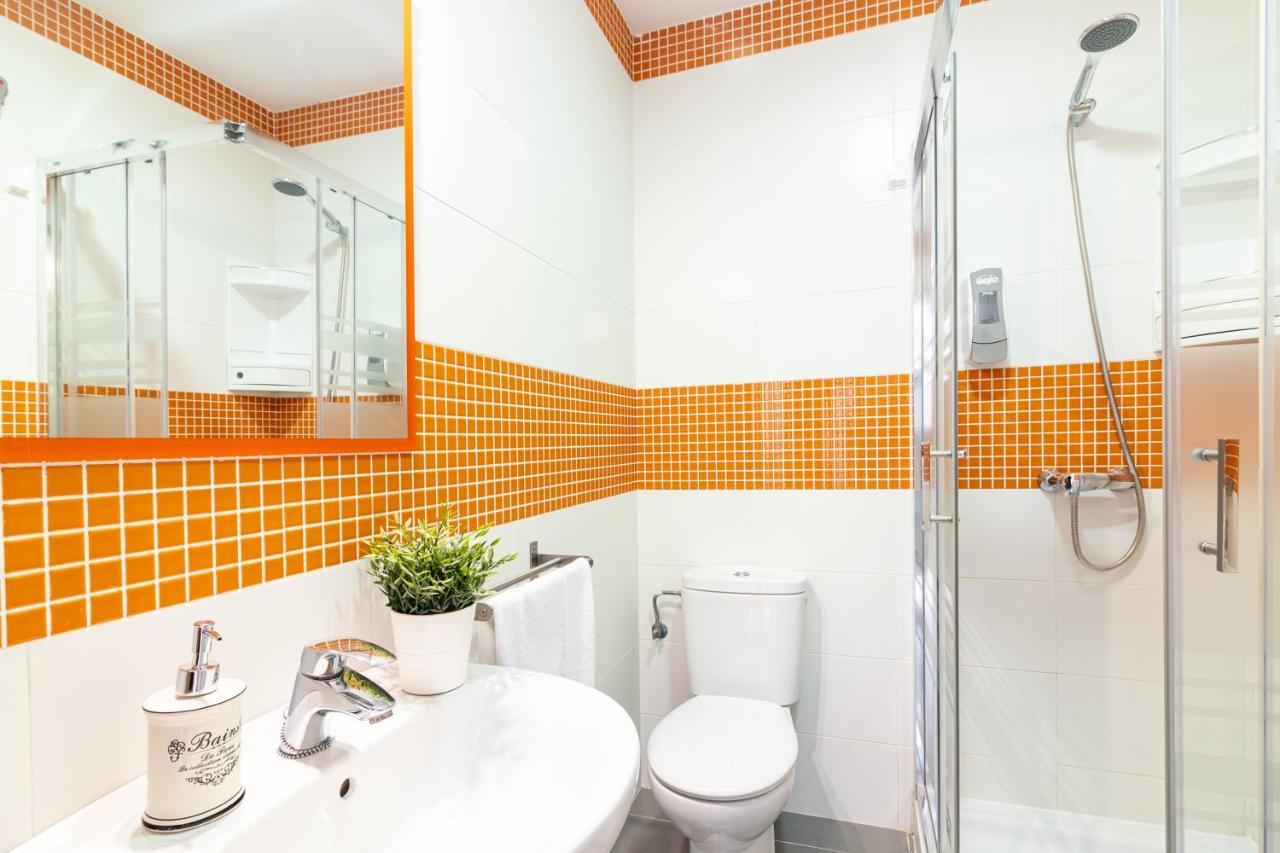 Appartement Center Flat. Carmen Center Roof-terrace Boutique *